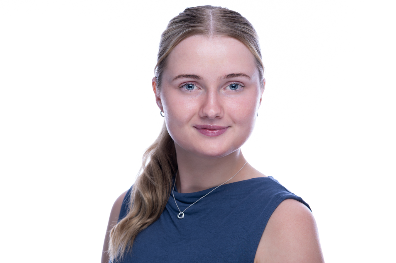 Crest Accountants Headshot Laura Mikkelson